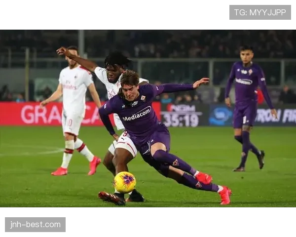 弗拉霍维奇禁区统治力解析：传统9号模板如何体现