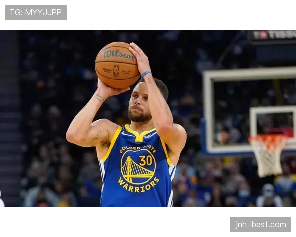 布克单打效率胜库里得分结构显差异