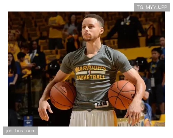 库珀·弗拉格突破能力提升助球队关键时刻拉开比分差距