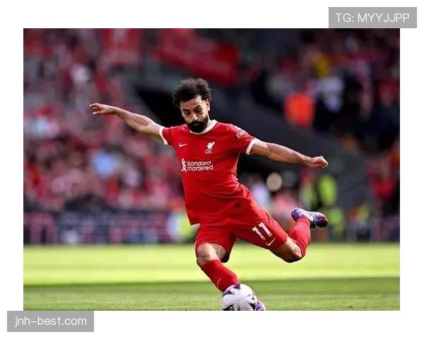 格列兹曼与萨拉赫在进攻转换下表现出路径分化与控球倾向