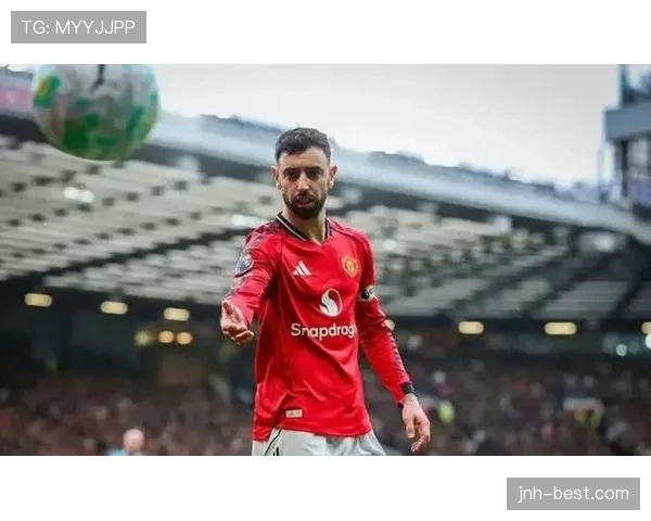 德布劳内与布鲁诺·费尔南德斯在传球集中度与中场组织结构上出现明显分化